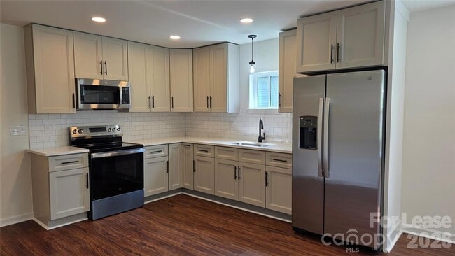 Building Photo - 151 Swink St SW