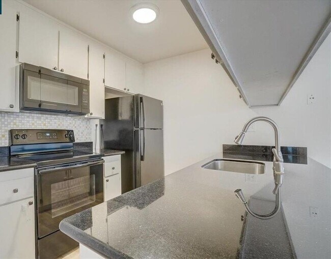 Foto del edificio - 2500 Florida Ln