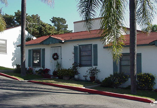 alt. view 2 - Sante Fe Cottages