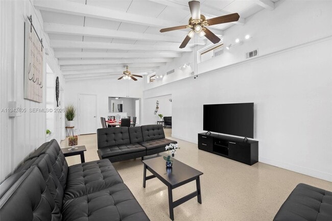 Foto del edificio - 19 NE 3rd St