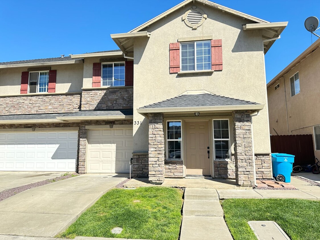 3 bed/ 2.5 bath townhouse - Yuba City - 3  bed/ 2.5 bath townhouse - Yuba City