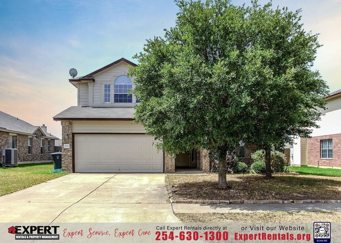 Primary Photo - 4-Bed, 3-Bath Home with Open Layout, Near ...