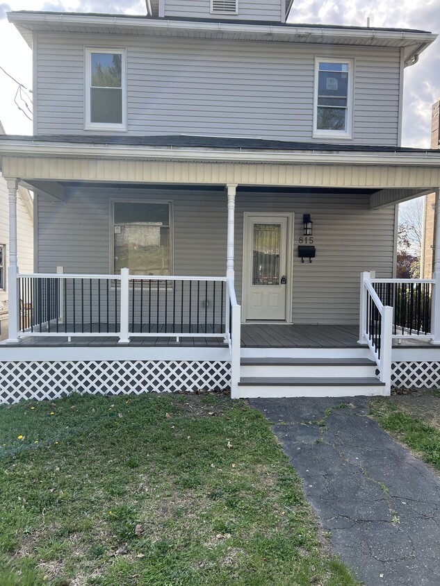 Foto principal - 815 Grove St
