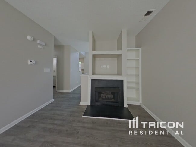 Foto del edificio - 1730 Colin Creek Ln