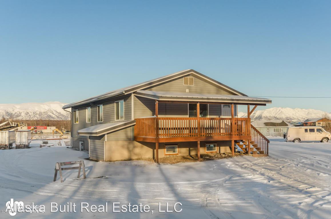 Foto principal - 240 E Susitna Ave