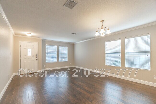 Foto del edificio - 24710 Hickory Meadow