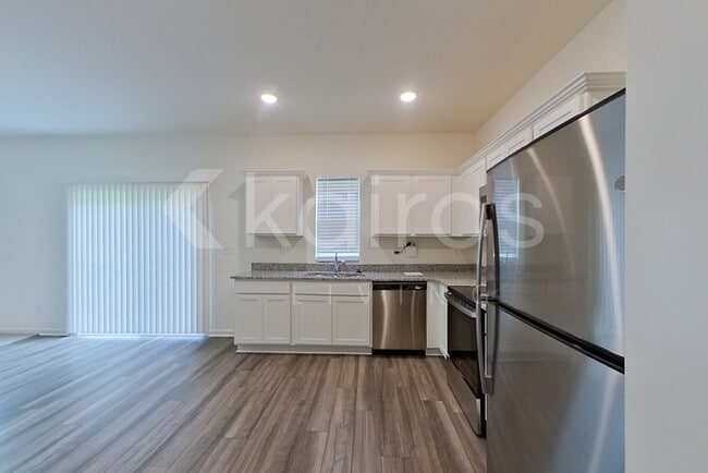 Building Photo - 631 Muster Fld Ct