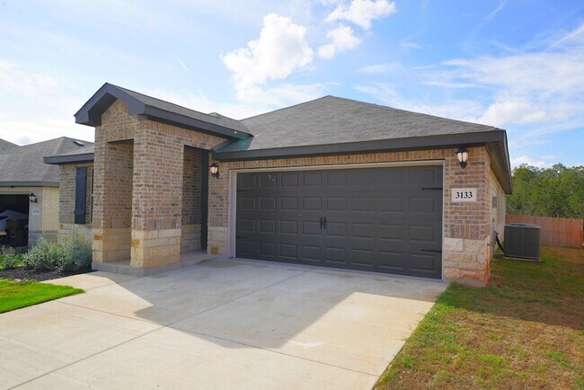 Foto del edificio - Beautiful New Build in Lark Canyon New Bra...