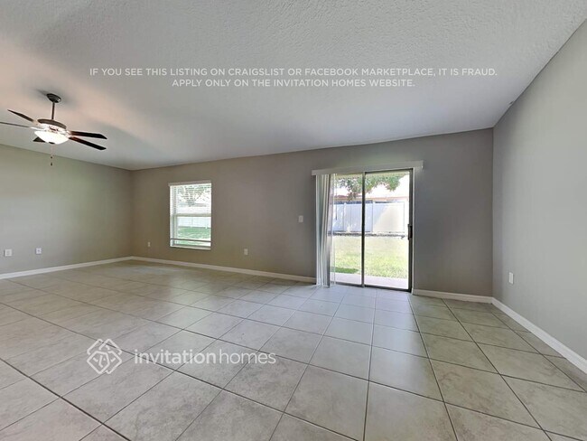 Foto del edificio - 1524 Blue Rose Dr
