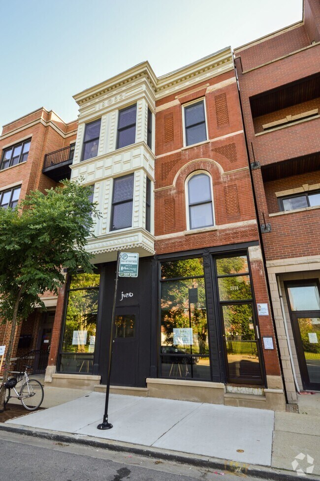 Building Photo - 2638 N Lincoln Ave