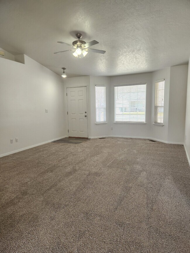 Building Photo - Charming 3 Bed, 2 Bath Kuna Home with 1129...