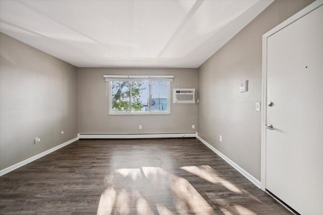 Building Photo - 4060 Royer Rd