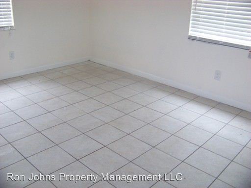 Building Photo - 1209 W Granfield Ave