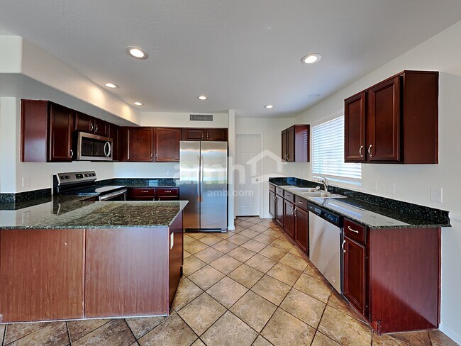 Foto del edificio - 16316 N 172nd Lane