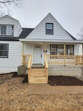 Building Photo - 9812 Zykan Dr