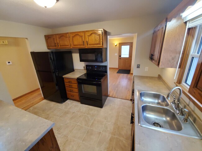 Foto del edificio - 3905 5th Pl NW