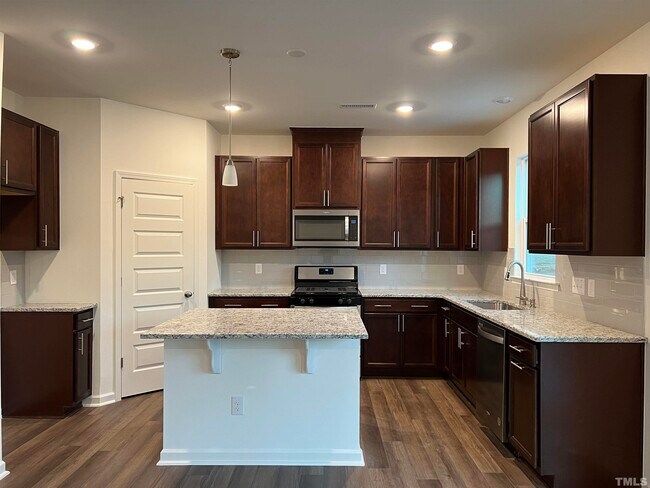 Building Photo - 3371 Belterra Point Dr