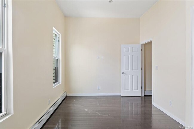 Foto del edificio - 255 E 164th St