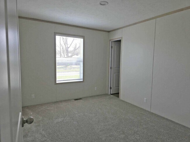 Foto del edificio - 415 NW Poplar Ave