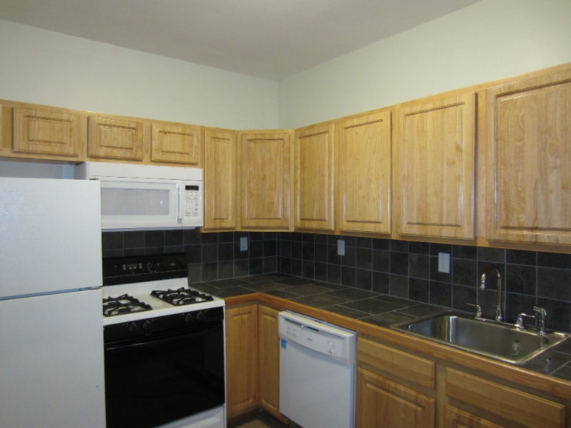 Foto principal - 107-107 Beech St