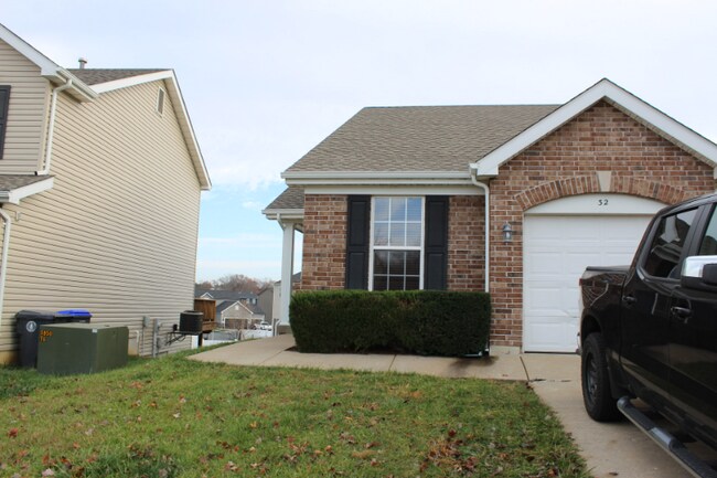 Foto del edificio - 32 Brushy Brook Ct