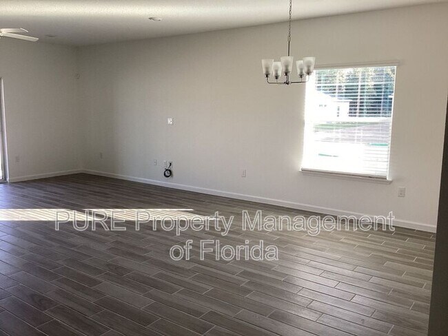 Building Photo - 7898 SW 74th Lp