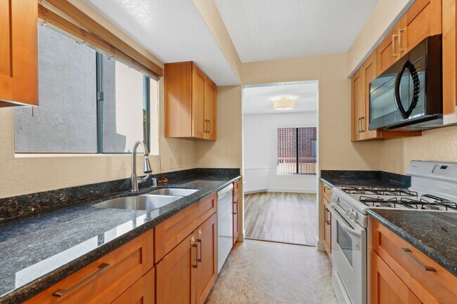 Building Photo - 10604 Wilkins Ave