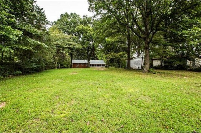 Backyard - 3039 Garrison Dr