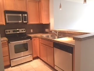 Building Photo - Beautiful Blakeley Commons Condo by Univer...