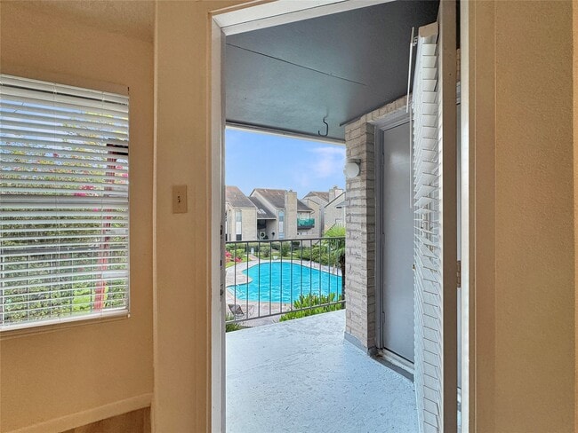 Building Photo - 2021 Spenwick Dr