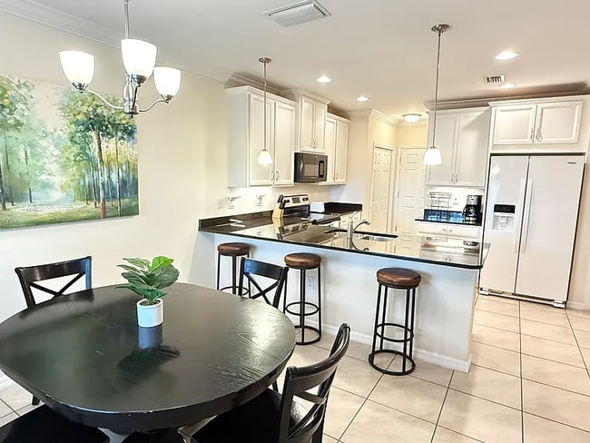 Building Photo - 12503 Laurel Cove Dr