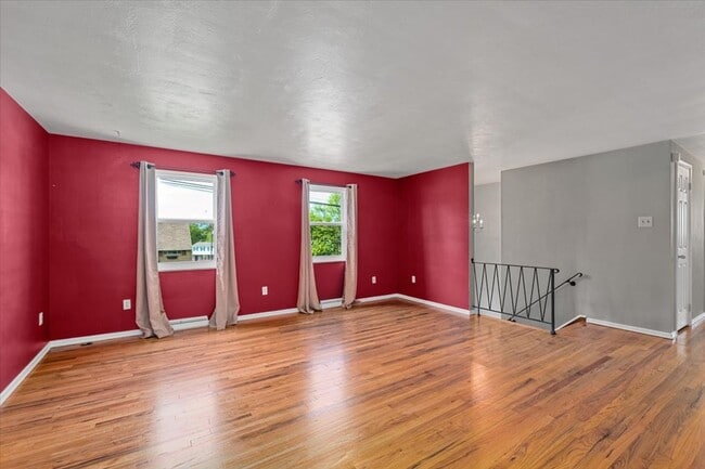 Building Photo - Moon Township Home For Lease