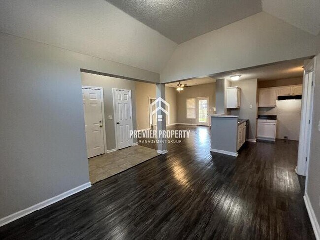 Building Photo - 1265 Breezy Valley Dr
