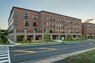 Building Photo - Landmark at Dublin