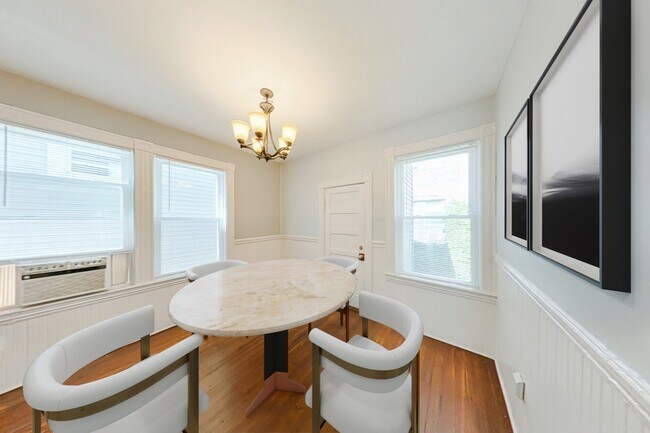 Foto del edificio - 737 Parker St