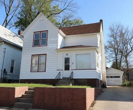 Building Photo - 803 S James Ave