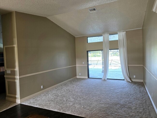 Foto del edificio - 11630 Island Lakes Ln