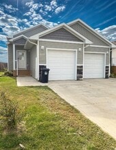 Building Photo - 9613A-96113 113 Ave