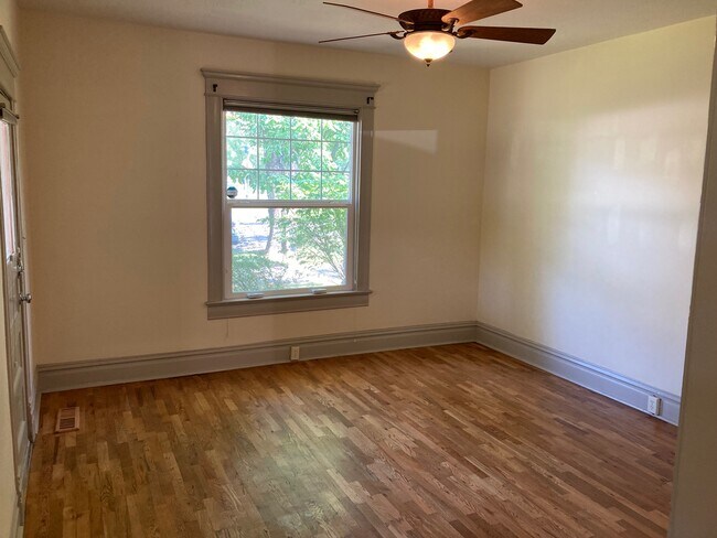 Sala de estar - 1621 W Hays St