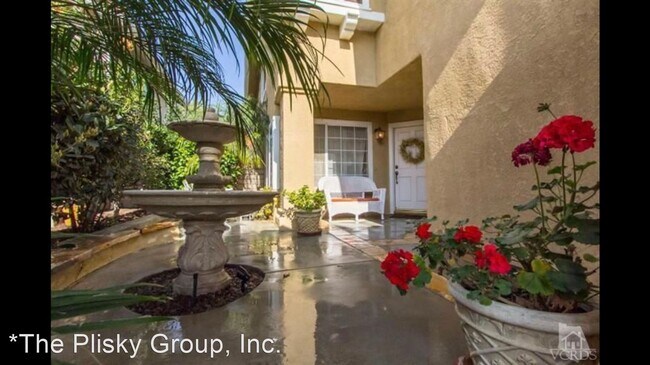 Building Photo - 4 br, 3 bath House - 677 Warrendale Ave