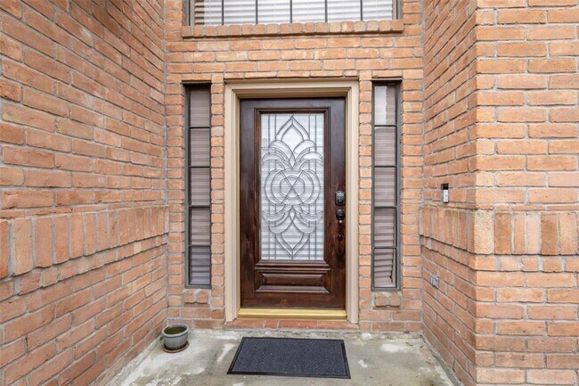 Foto del edificio - 8015 Oakwood Garden St