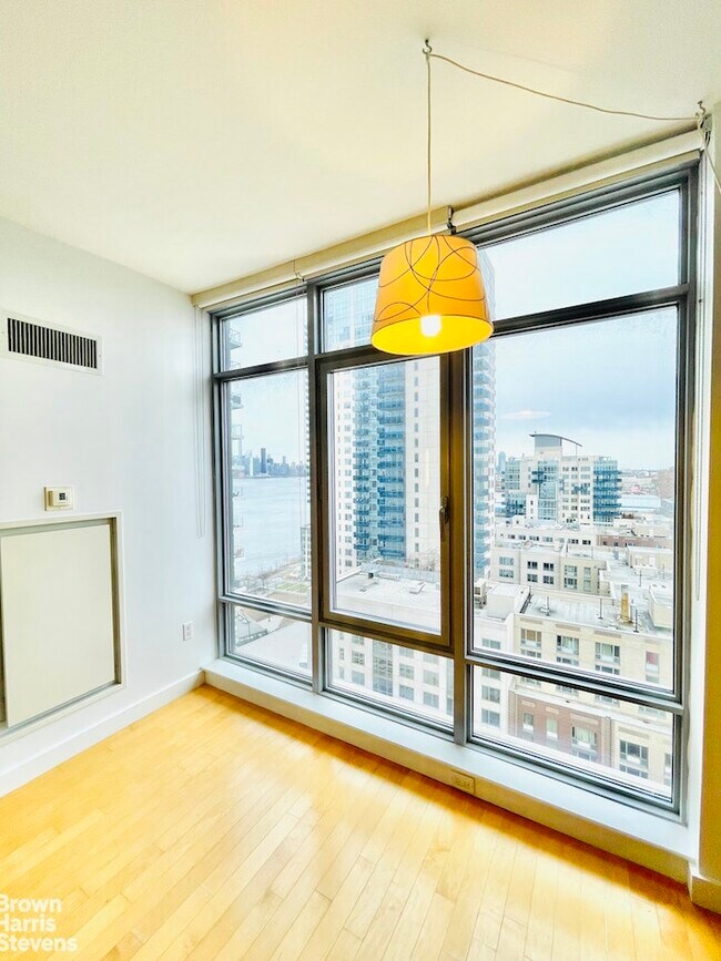 1 Northside Piers Unit 16A, Brooklyn, NY 11249 Room for Rent in