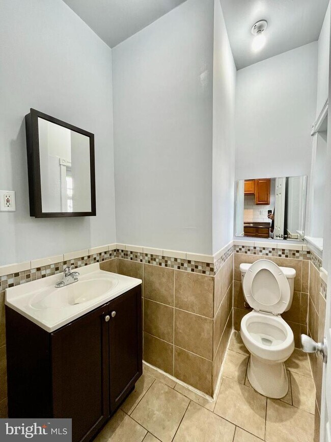 Foto del edificio - 327 S Frazier St