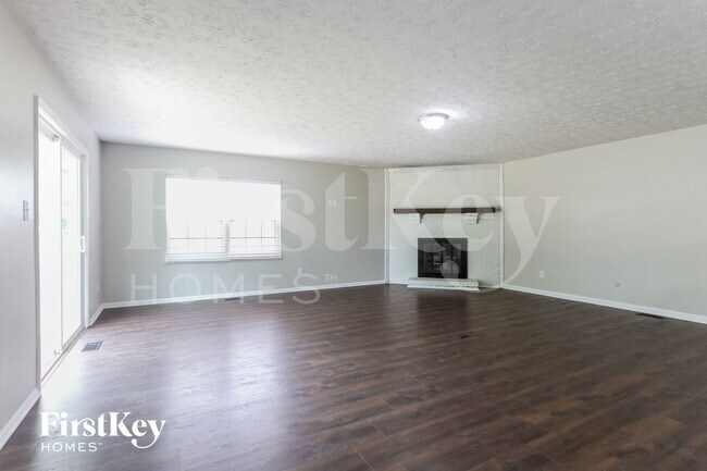 Building Photo - 8930 Ridgepointe Ct