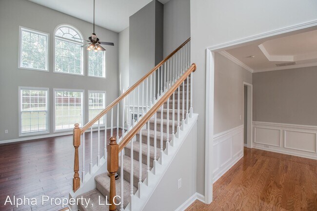 Foto del edificio - 4 br, 3.5 bath House - 515 Adeline Court