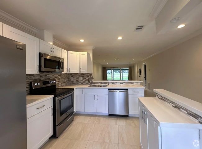Building Photo - 9638 Oakburst Ln