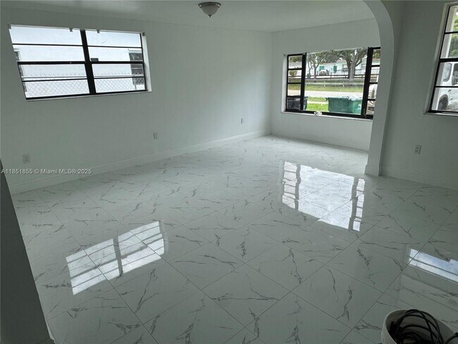 Foto del edificio - 10840 SW 222nd Dr