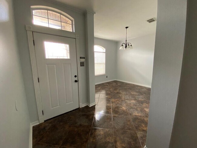 Building Photo - 5411 Thyme Ln