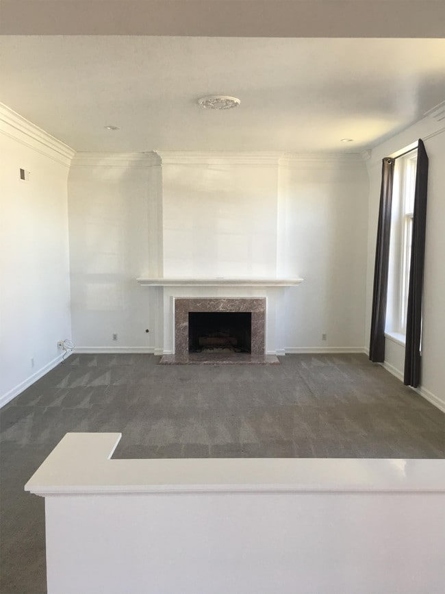 Building Photo - 1255 Somerset Ln