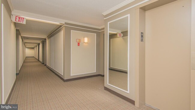 Building Photo - 7640 Tremayne Pl